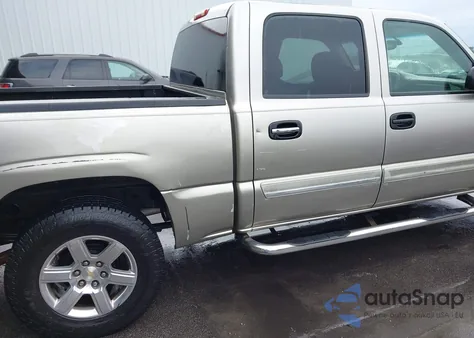 2004 Chevrolet Silverado 1500 Z71 из США, поврежденный, VIN 2GCEK13T741300110
